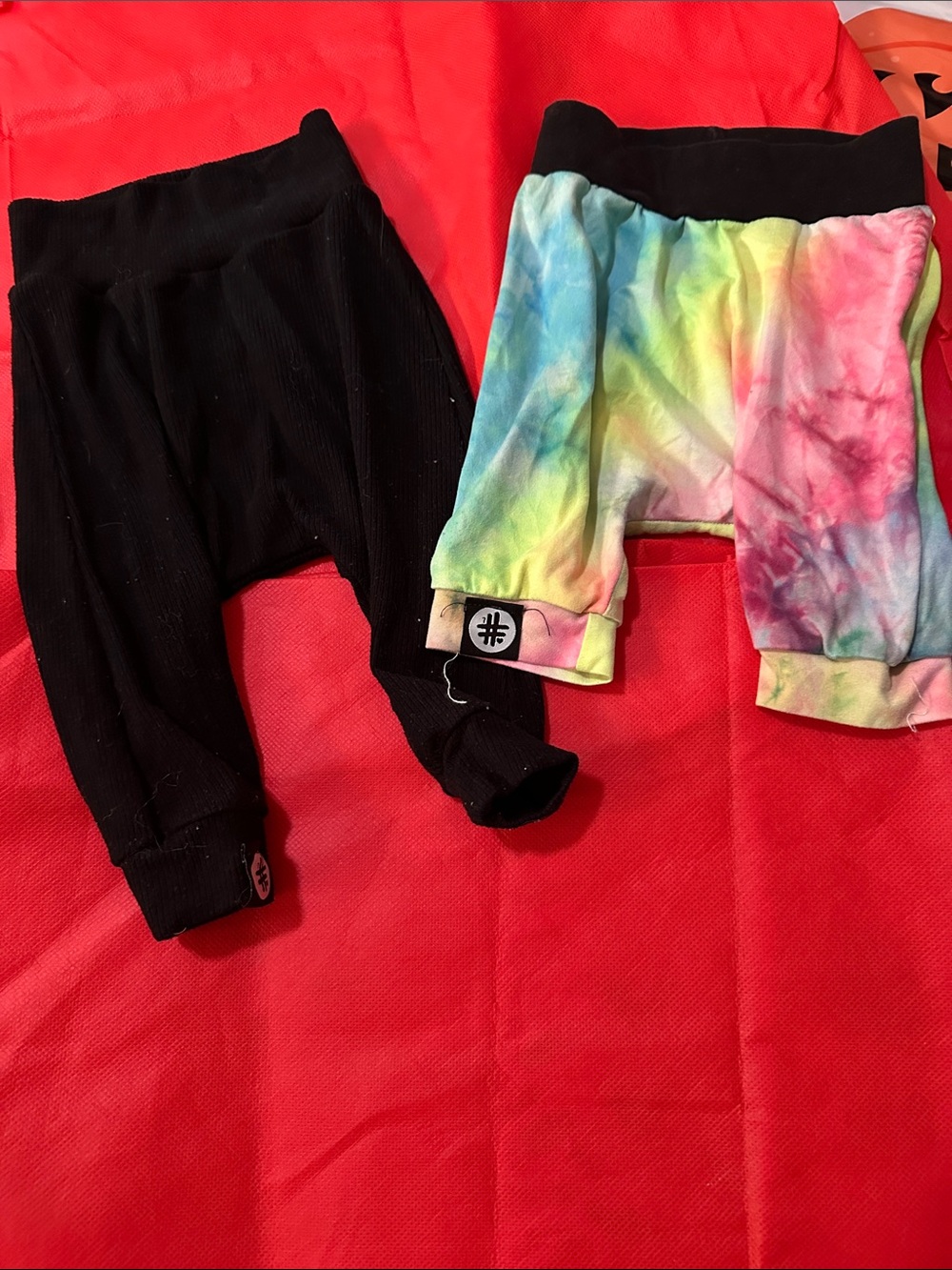 Kids Ribbed Black and Tie-Dye capri Leggings -